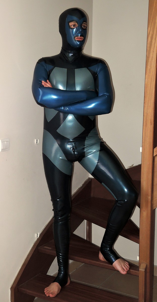 latex catsuit fantastic rubber
Mots-clés: latex catsuit fantastic rubber