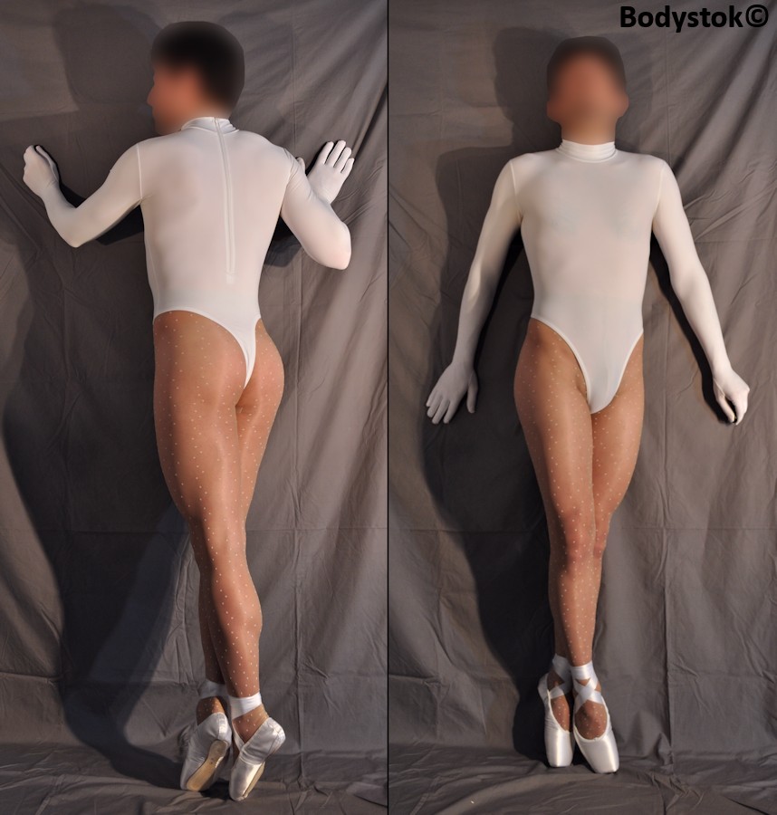 pantyhose_white_dots_with_thong_leotard_002lo.jpg