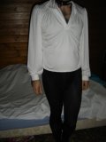 danseur de ballet
tenue chemise et collant de danseur de ballet, avec les chaussons pointes SVP, mais il n'y avait pas que çà qui pointait
