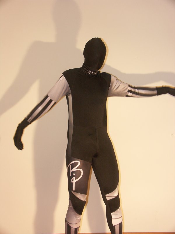 BD_noir bras levés
Mots-clés: combinaison lycra ski