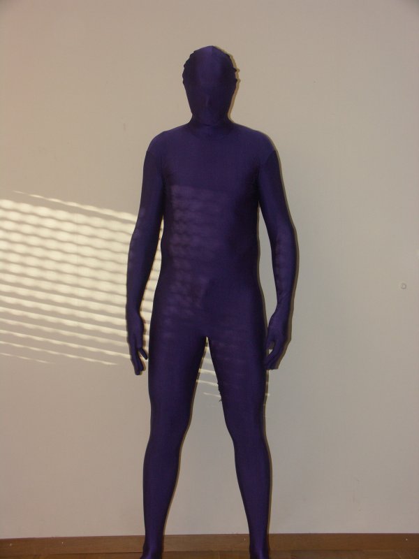 Zentai violet
Zentai violet de chez Zsuit. La taille est bonne, on peut fermet le dos, c'est serré mais avec une excellente liberté de mouvement.
Mots-clés: zentai, violet, ztube