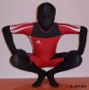 Zentai_noir_+_combi_Adidas_rouge_04.JPG