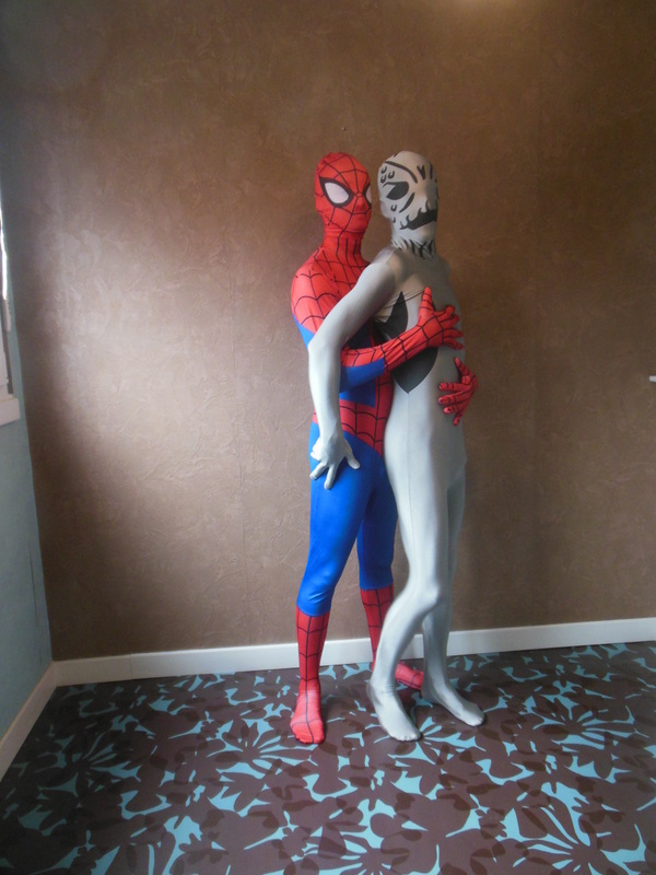 Moi en Patrouilleur gris et AaronSportboy en Spiderman
