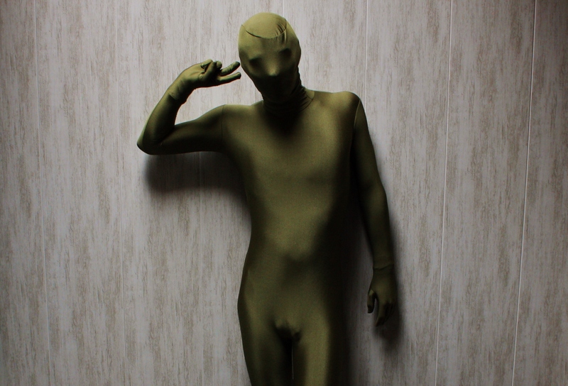 Fara dans mon zentai vert olive
