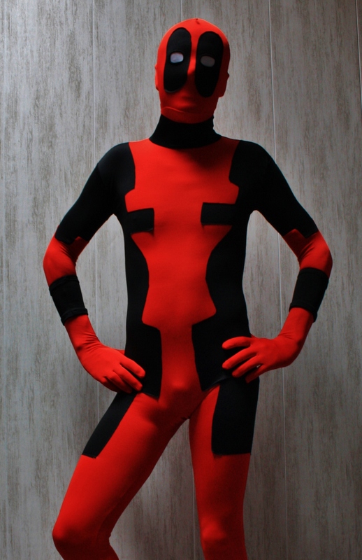 Moi dans mon zentai Deadpool. 
