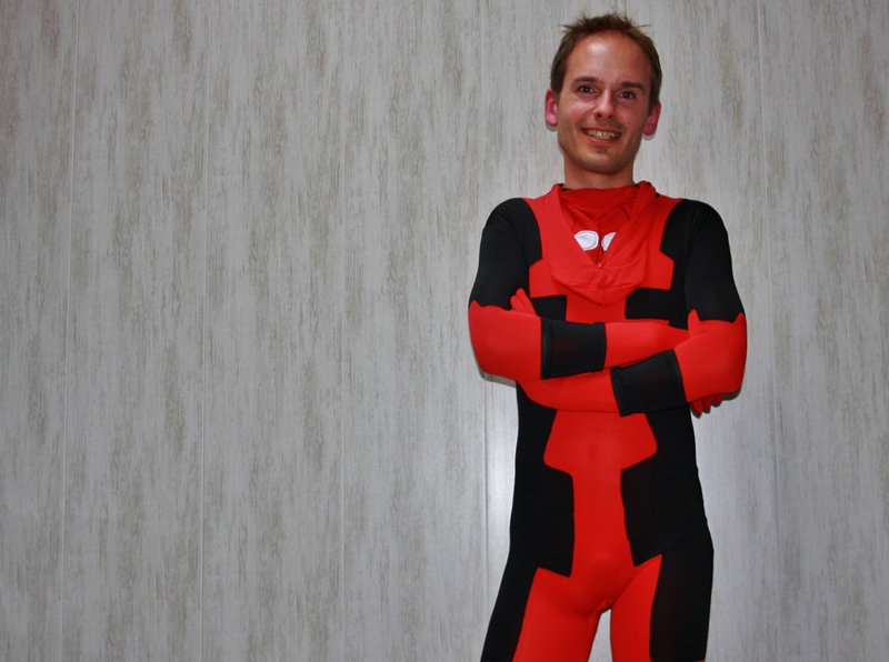 Moi dans mon zentai Deadpool. 
