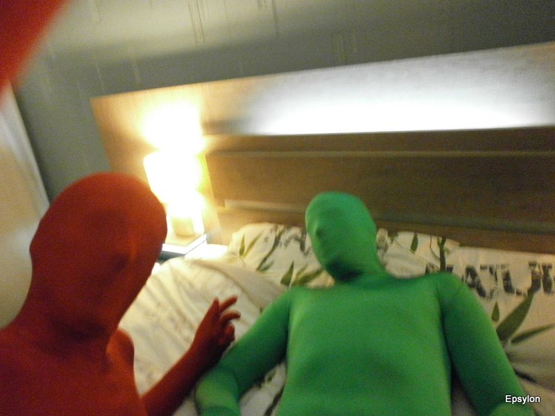 Loïc en vert, moi en rouge
