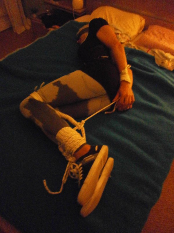 Selfbondage de Maelle !

