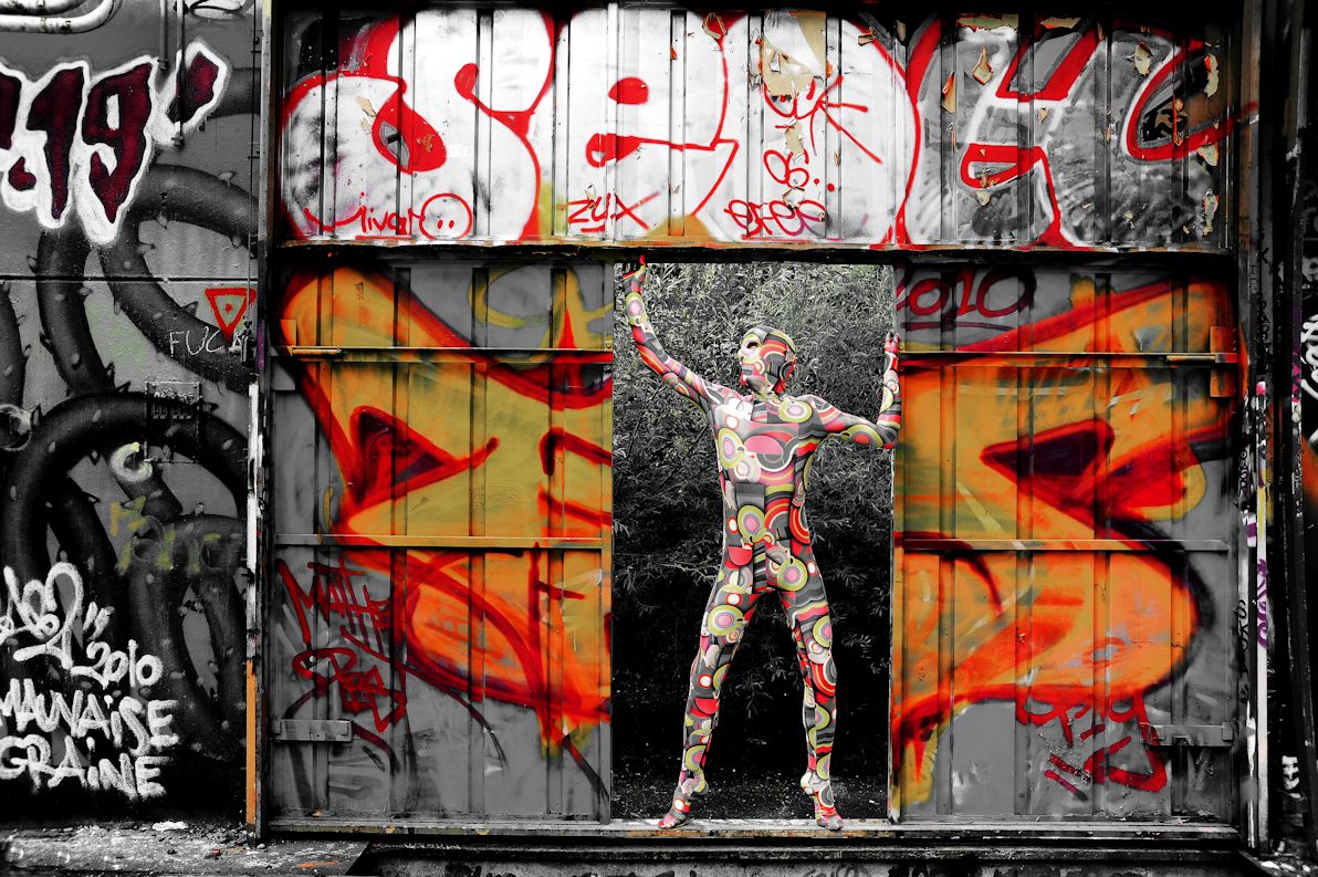 levibrok artwork
Mots-clés: zentai