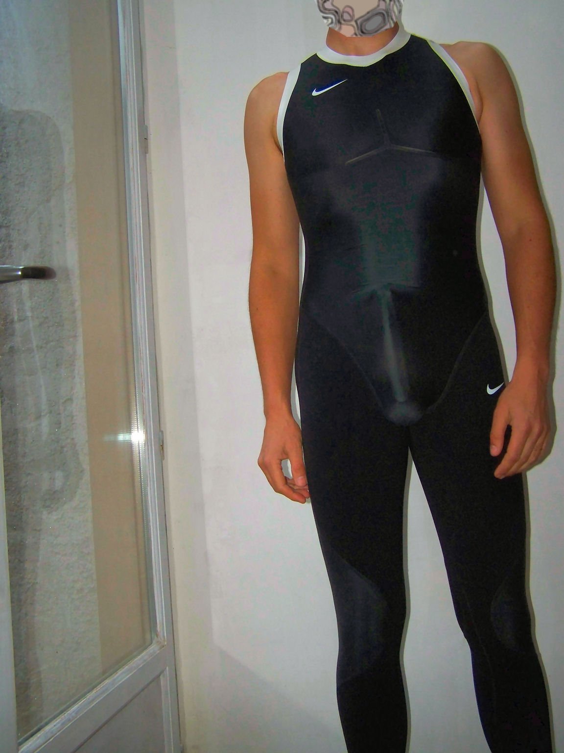 Mots-clés: Nike hydra skinsuit swift