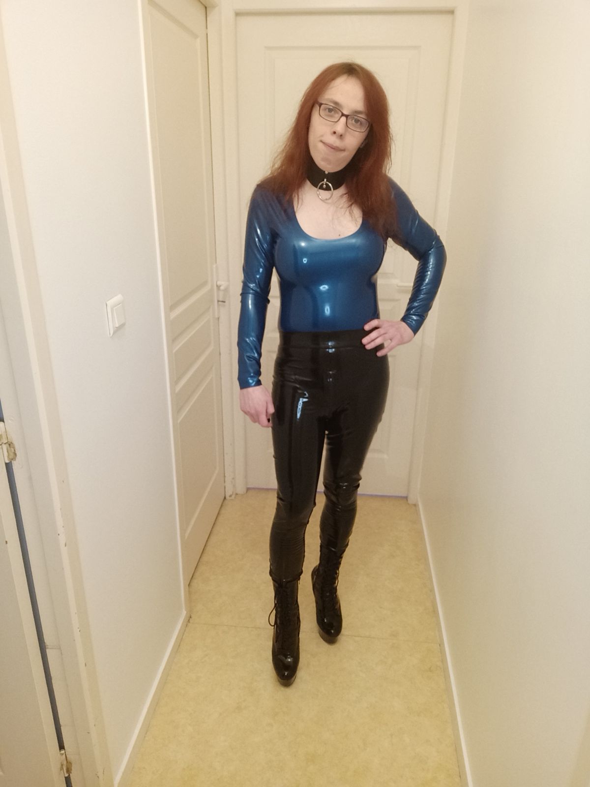 Petite tenue latex
