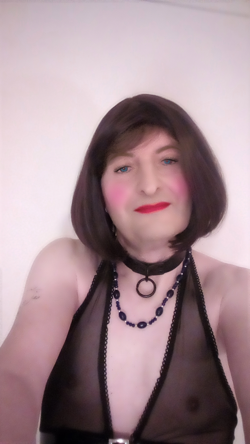 Travesti soumise passif actif
