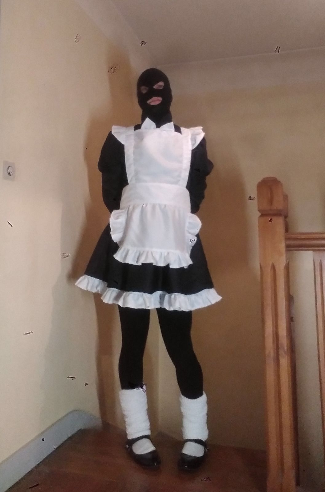 Soubrette 2
Désolé pour la qualité, pour l'instant je ne peu pas faire mieux...
Mots-clés: Sissy Maid Soubrette Robe